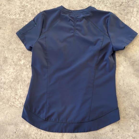 Scrubletics XS navy scrub top. LIKE NEW - Picture 3 of 5